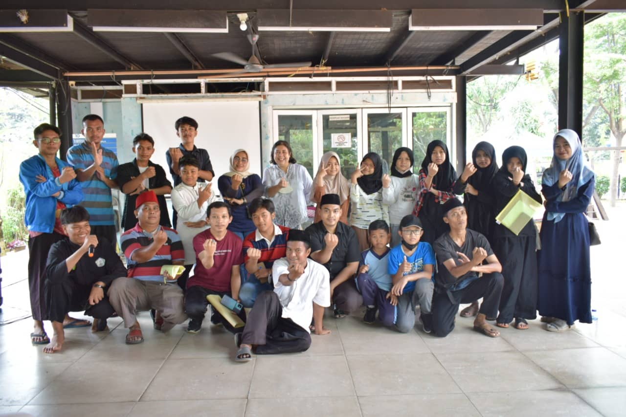 Kampung Budaya Pencak Silat Beksi Petukangan Bersama UNJ Gelar Pelatihan Penulisan Puisi