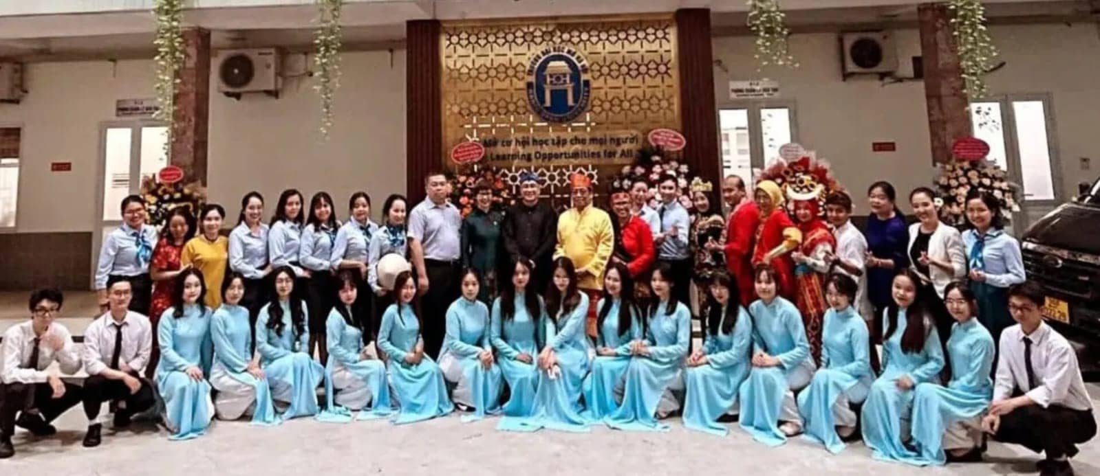 Lewat Program PkM Internasional, Universitas Terbuka Perkenalkan Budaya Indonesia di Vietnam