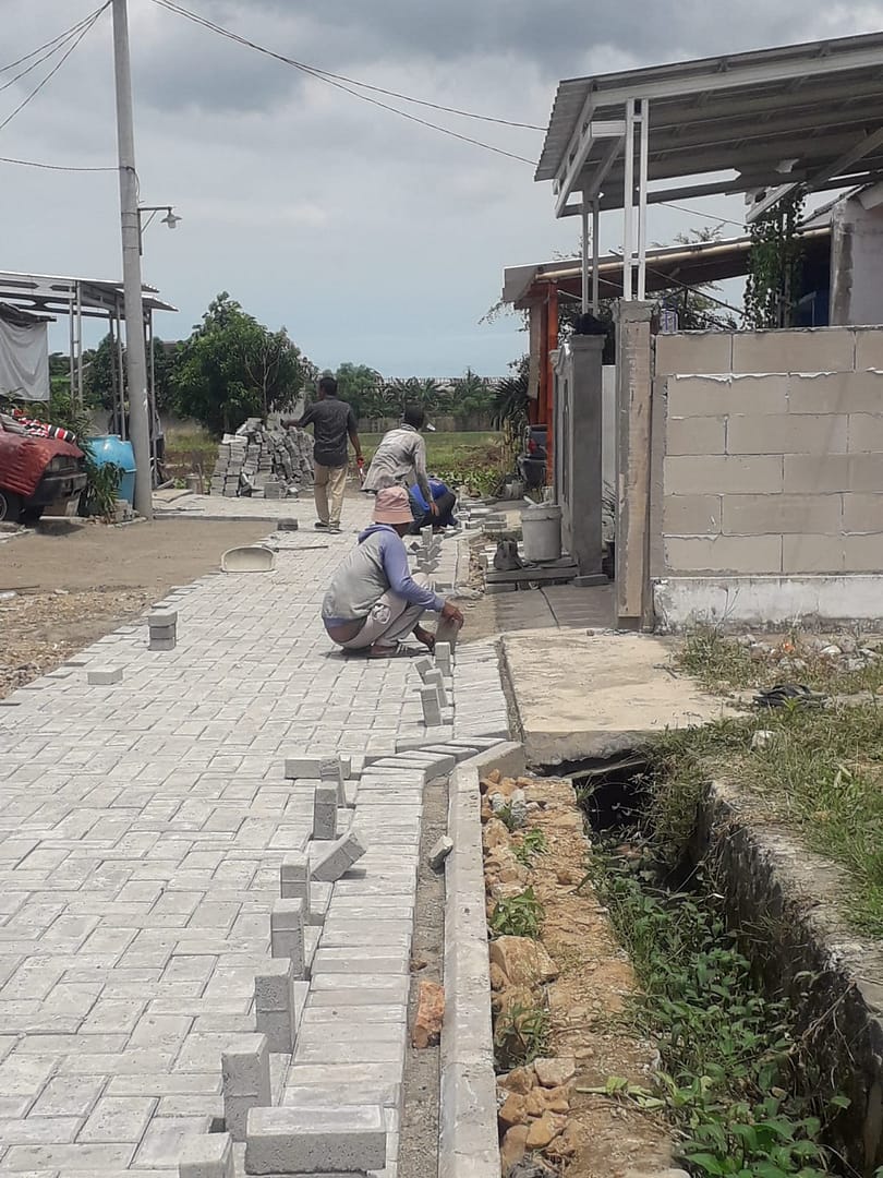 Jalan Lingkungan Blok B Perumahan Syariah Sangiang Islamic Village Dipavingblock
