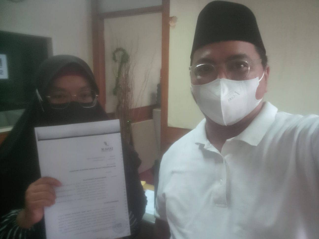 Ade Yunus Laporkan Pj Gubernur Banten Al Muktabar ke Mendagri
